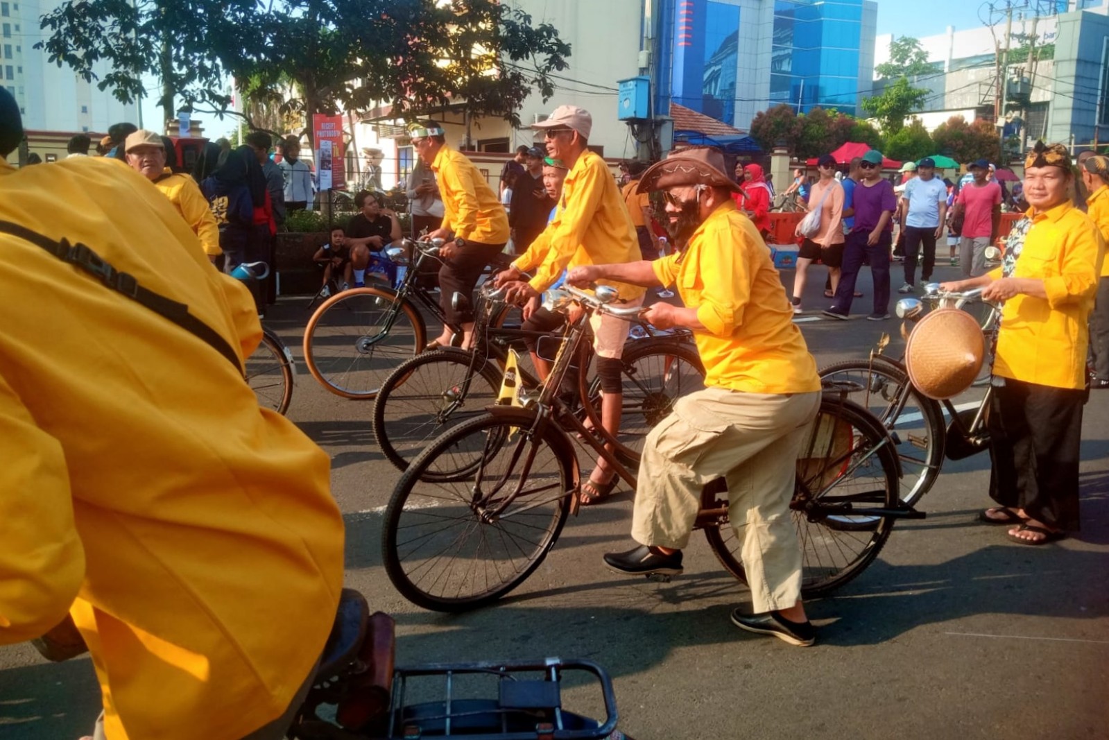 Sepeda onthel CFD Depok